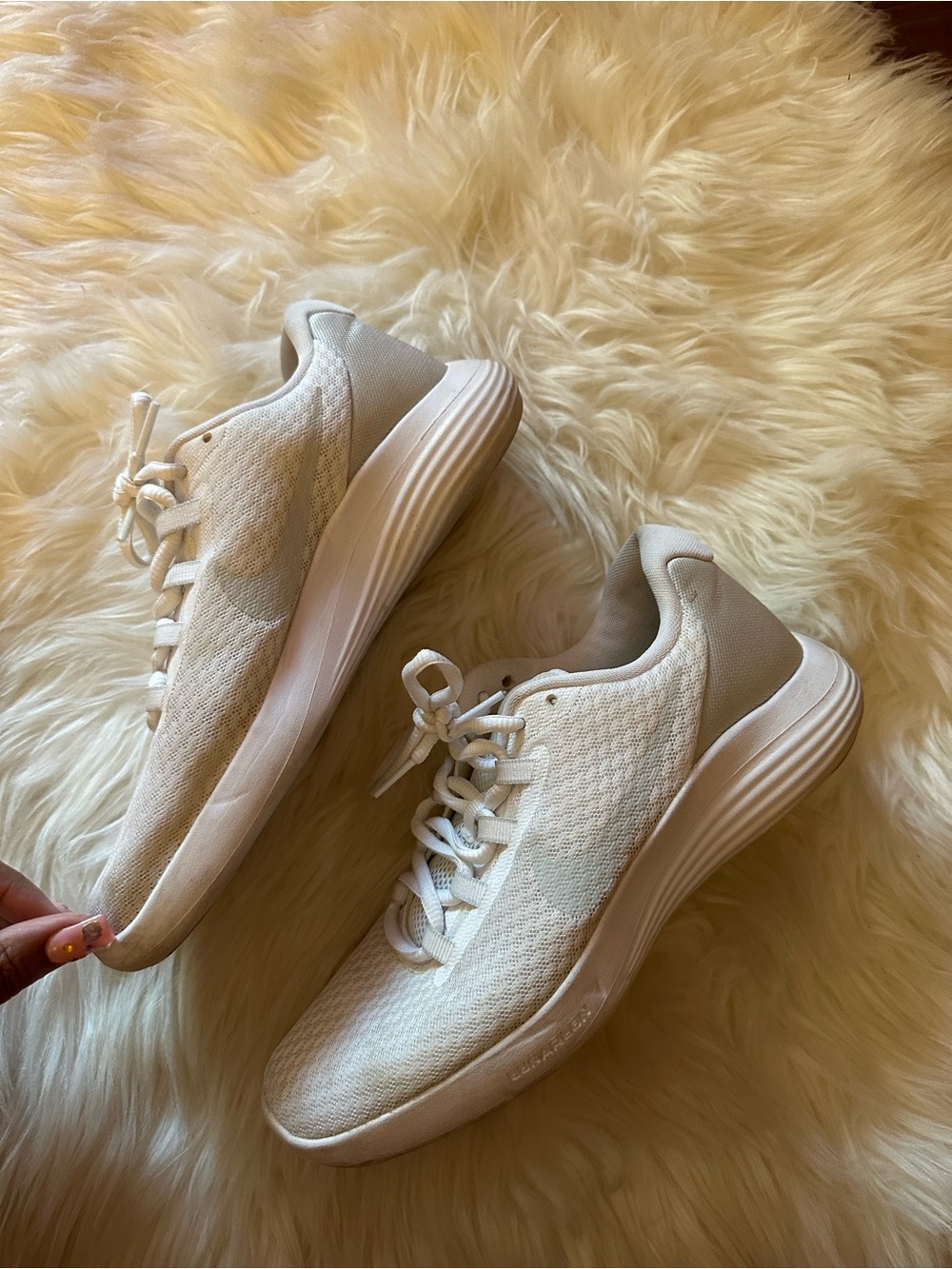 Women's Nike White Sneakers - Comfortable Everyday Running Shoes